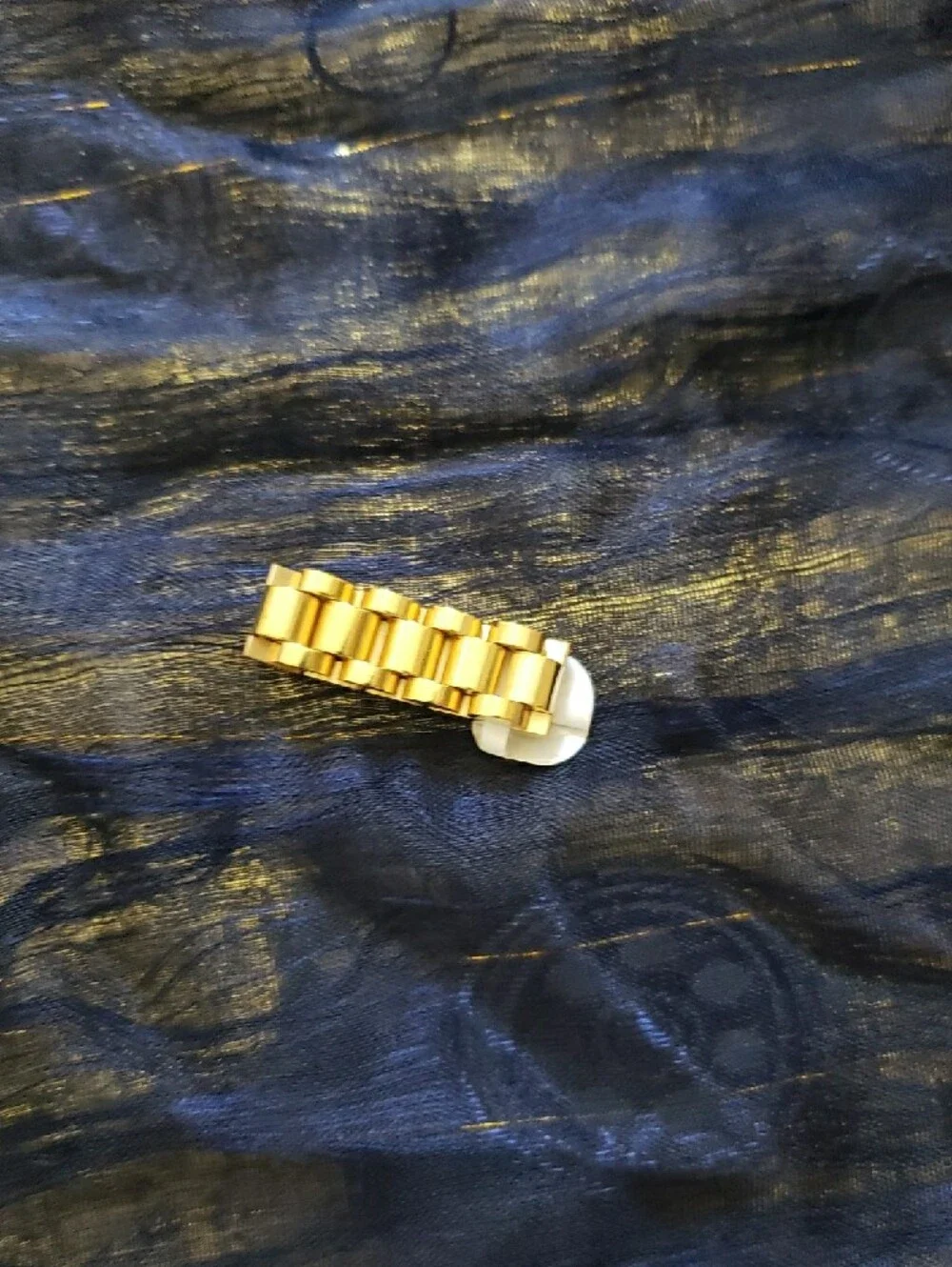 NWT-Gold Toned Stainless Steel Men's Watch Link Ring Size 8